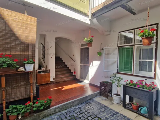 Eladó lakás Győr, Belváros 70 nm