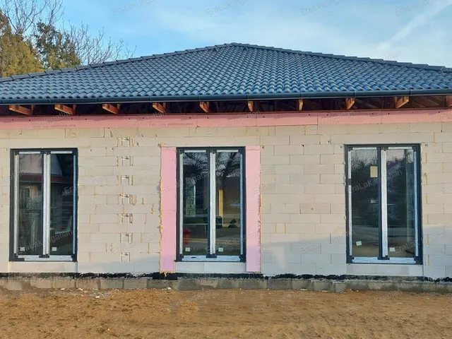 Eladó ház Nyúl 135 nm