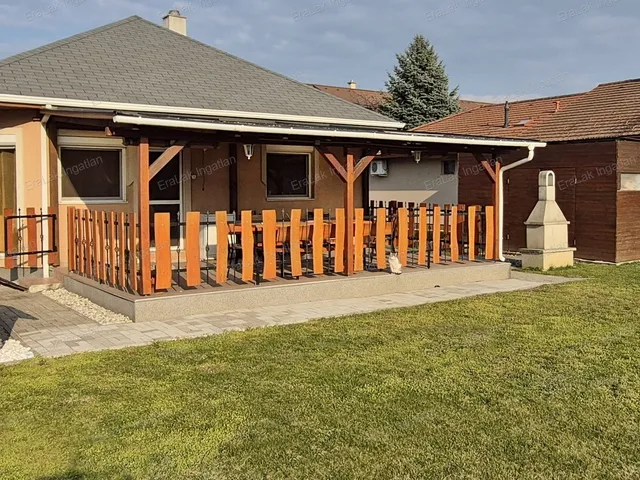 Eladó ház Győr, Ménfőcsanak 93 nm