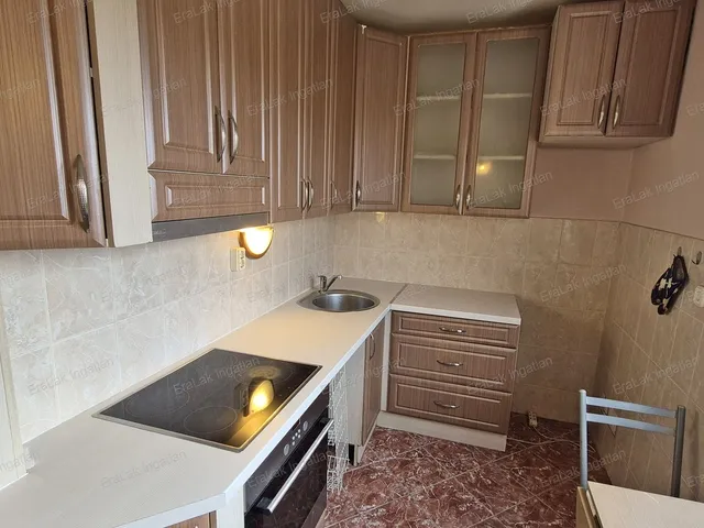 Eladó lakás Győr 62 nm