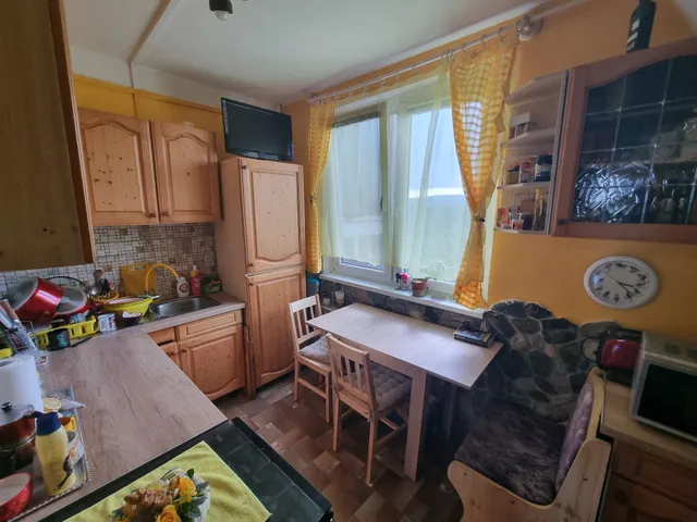 Eladó lakás Miskolc, Avas 73 nm