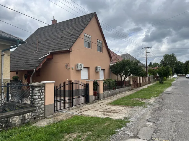 Eladó ház Miskolc, Berekalja 180 nm