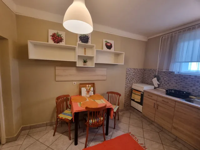 Kiadó lakás Miskolc, Szentpéteri kapu 52 nm