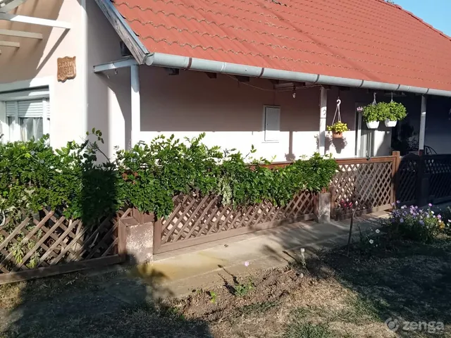 Eladó ház Csobád 60 nm
