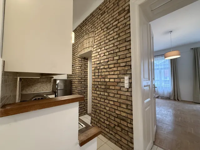 Eladó lakás Budapest VI. kerület 87 nm