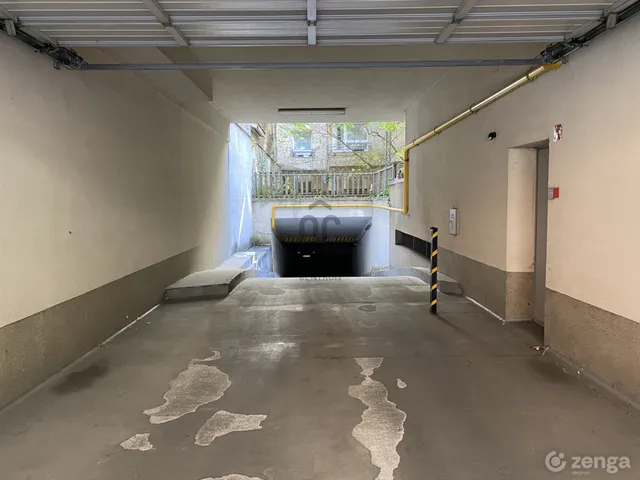 Eladó garázs Budapest VII. kerület, Ligetváros 12 nm