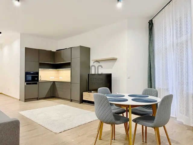 Eladó lakás Budapest VII. kerület, Szövetség utca 71 nm