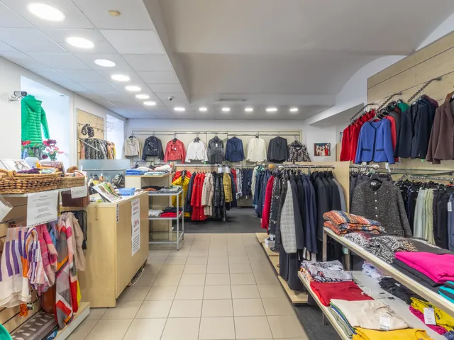 Eladó kereskedelmi és ipari ingatlan Budapest VIII. kerület, Tisztviselőtelep 136 nm