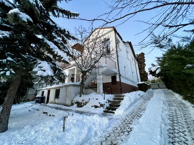 Eladó lakás Budapest XII. kerület, Farkasvölgy 80 nm