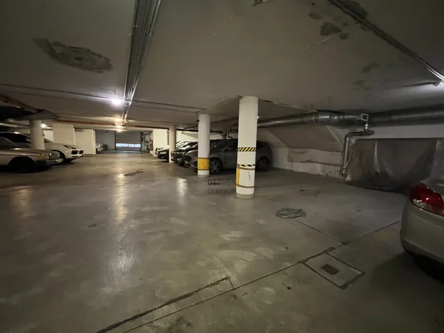 Eladó garázs Budapest XI. kerület, Lágymányos 12 nm