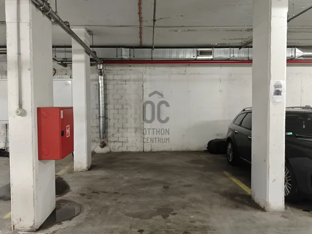 Eladó garázs Budapest VIII. kerület, Józsefváros 12 nm