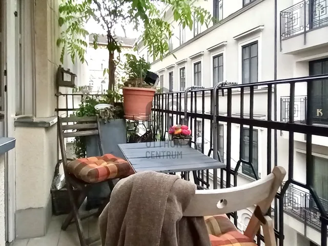 Eladó lakás Budapest VI. kerület 83 nm