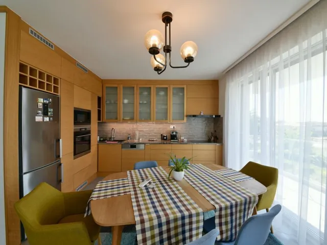 Eladó lakás Budapest XI. kerület, Madárhegy, Hosszúréti utca 118 nm