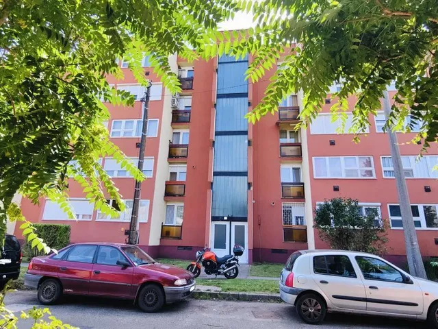 Eladó lakás Hatvan 61 nm