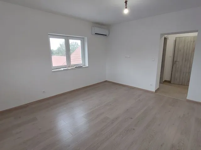 Eladó lakás Besnyő 37 nm