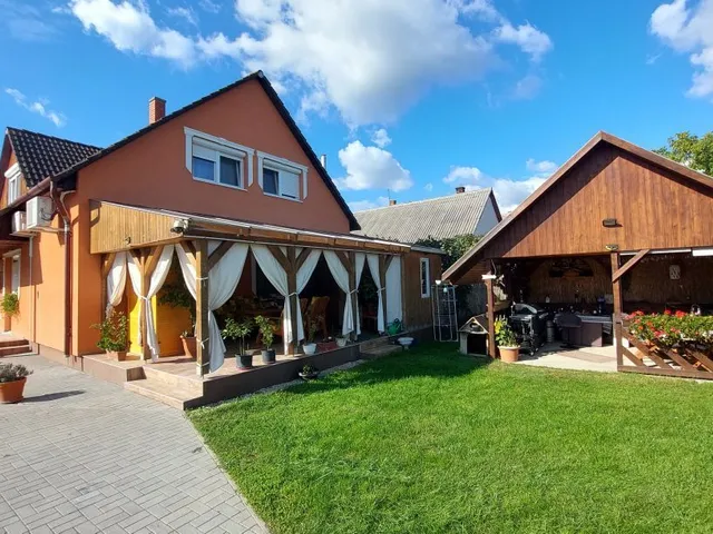 Eladó ház Ercsi 151 nm