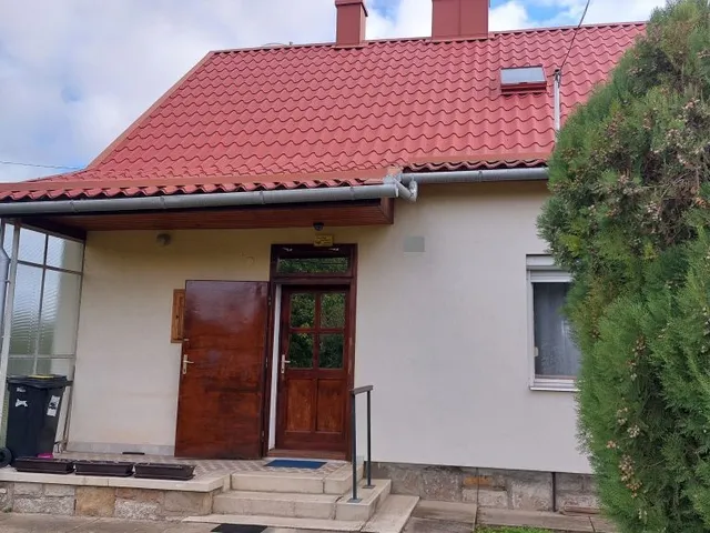 Eladó ház Kápolnásnyék 74 nm