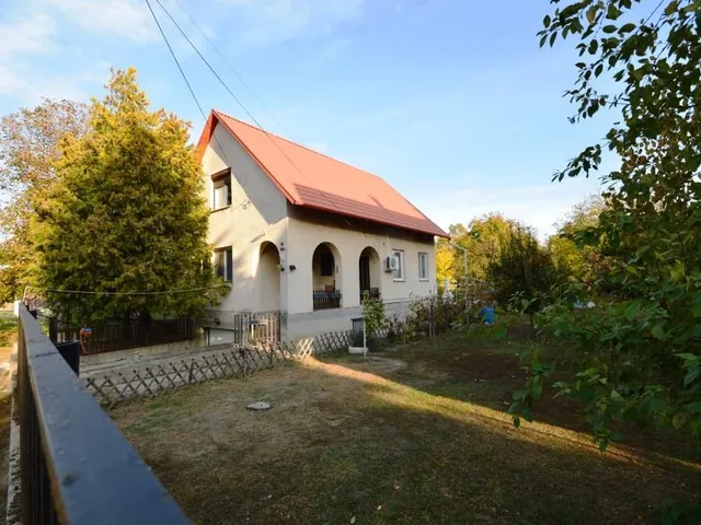 Eladó ház Ercsi 106 nm