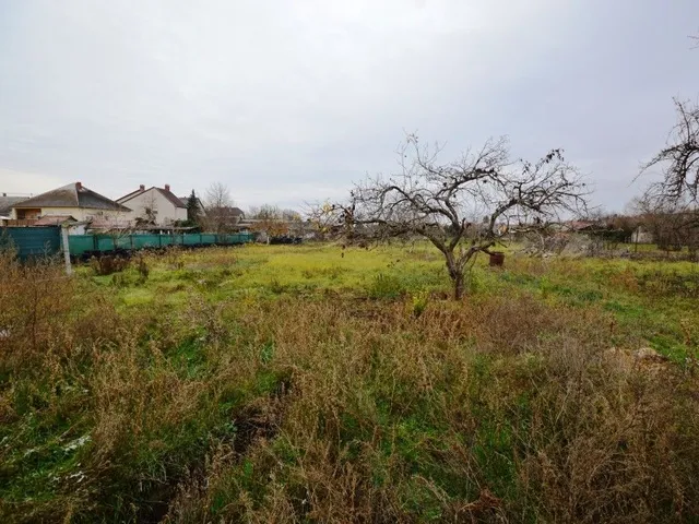 Eladó telek Adony 1210 nm