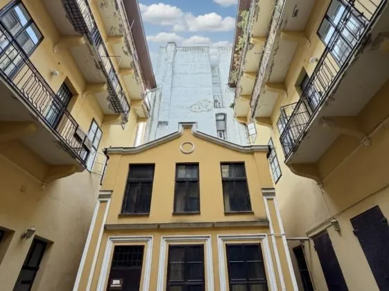 Eladó lakás Budapest VI. kerület 66 nm