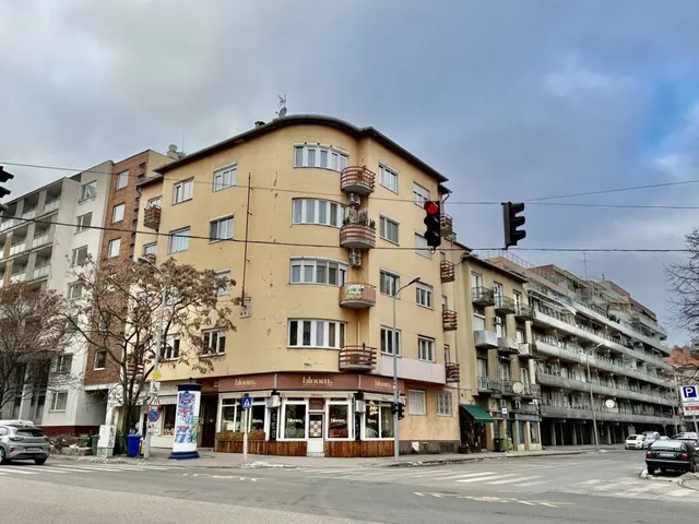 Kiadó lakás Budapest II. kerület 71 nm