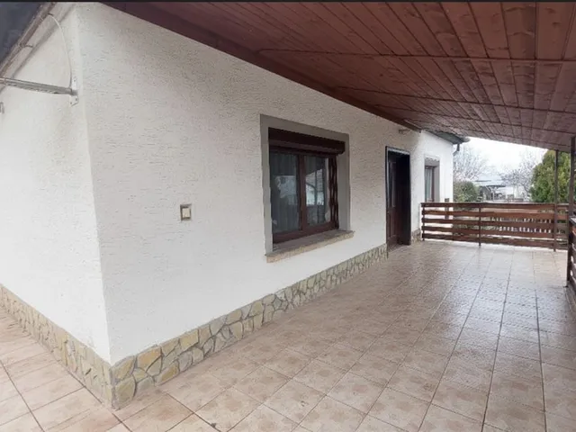 Eladó ház Pusztaszabolcs 117 nm