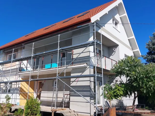 Eladó ház Besnyő 228 nm