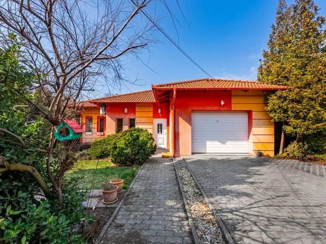 Eladó ház Érd 201 nm