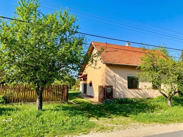 Eladó ház Kőröshegy 105 nm
