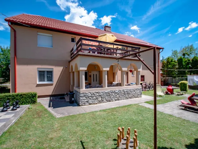 Eladó ház Balatonföldvár 308 nm