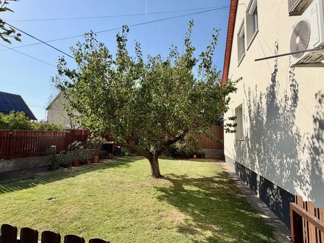Eladó ház Érd, Dombosváros 164 nm