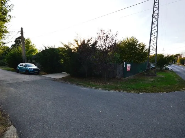 Eladó telek Érd, Fenyves-Parkváros 764 nm